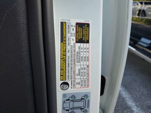 Used 2021 Volkswagen Atlas Cross Sport SE FWD image 30