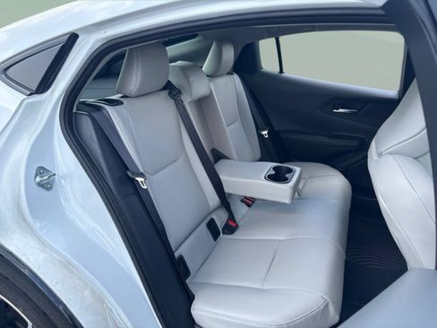 Used 2024 Toyota Prius XLE FWD image 24