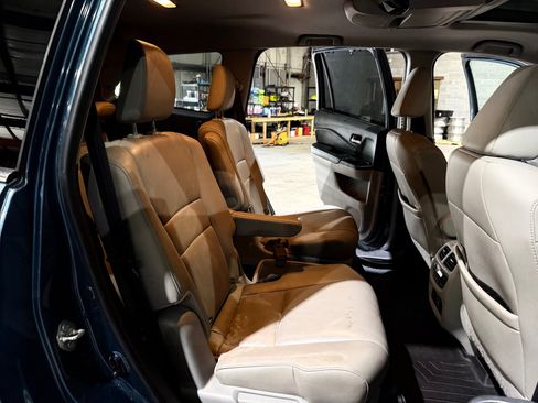 Used 2019 Honda Pilot Touring image 23