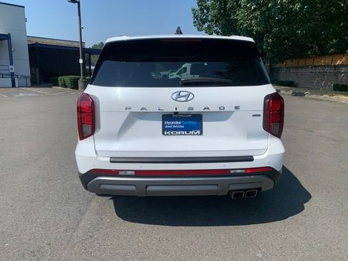 Used 2024 Hyundai Palisade SEL w/ Premium Package AWD/4WD image 5