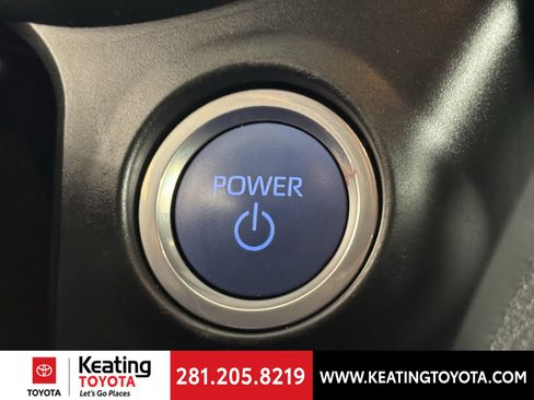 Certified 2024 Toyota Sienna XLE Woodland Edition image 31