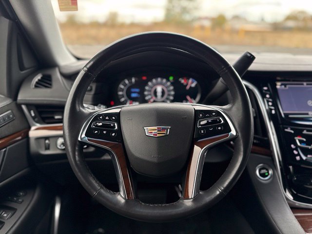 Used 2019 Cadillac Escalade Luxury AWD/4WD image 22