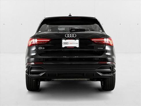New 2025 Audi Q3 2.0T Premium image 4