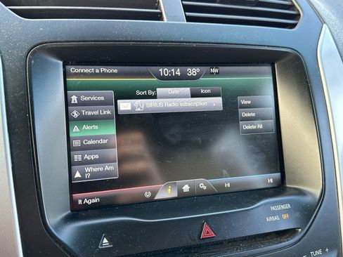 Used 2015 Ford Explorer XLT w/ Equipment Group 202A image 32