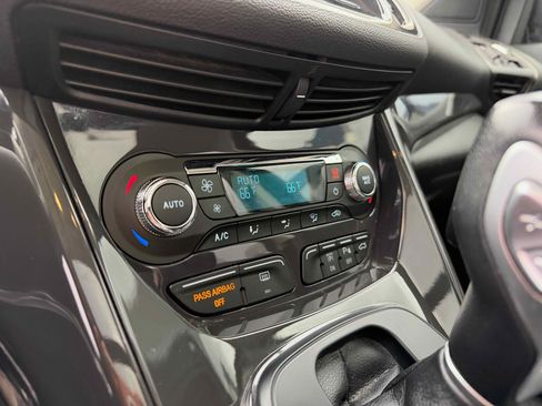 Used 2015 Ford Escape Titanium w/ Equipment Group 301A image 21