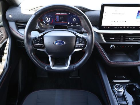 Used 2025 Ford Explorer ST-Line image 11
