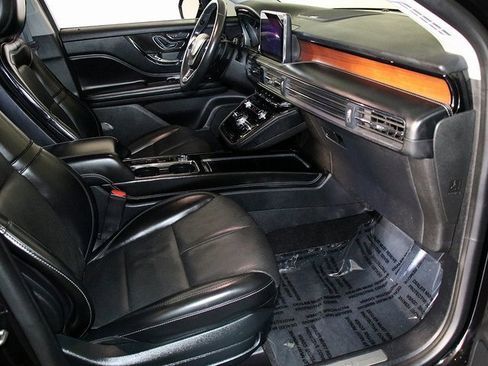 Used 2021 Lincoln Corsair Reserve w/ Equipment Group 201A image 35