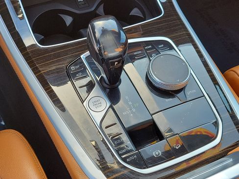 Used 2021 BMW X5 xDrive40i w/ Premium Package image 27