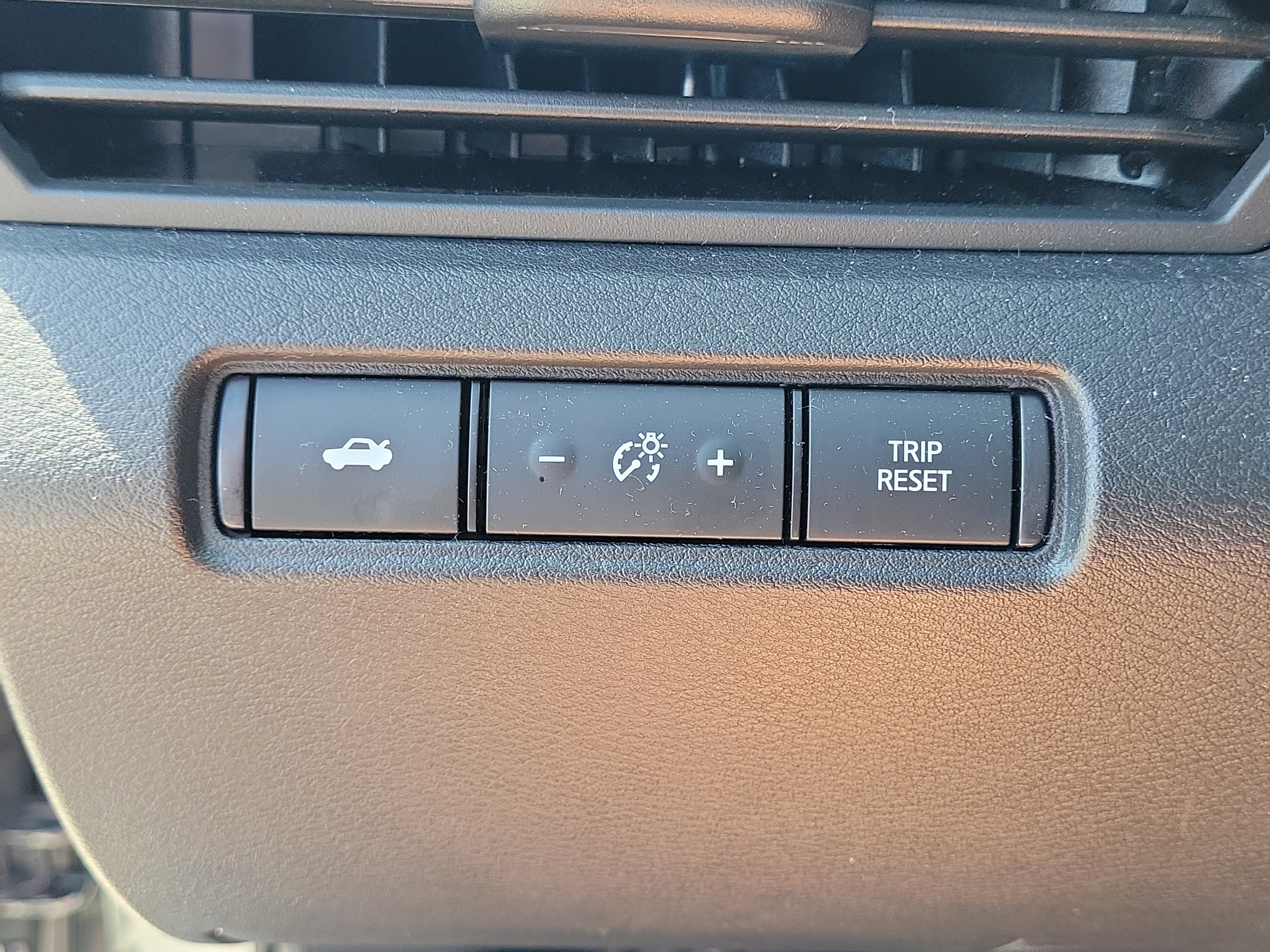 Certified 2026 Nissan Altima 2.5 SV FWD image 24