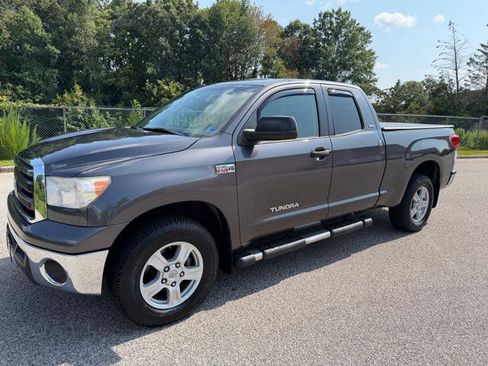 Used 2012 Toyota Tundra 4x4 Double Cab w/ SR5 Pkg image 36