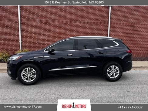 Used 2020 Buick Enclave Essence w/ Sound and Sites Package AWD/4WD image 2