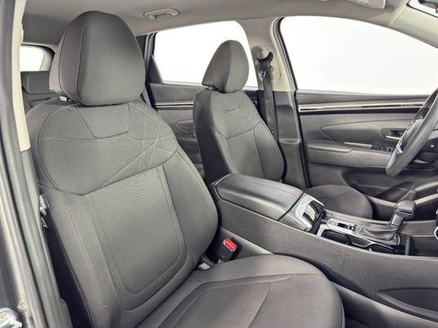 Used 2023 Hyundai Tucson SE image 30