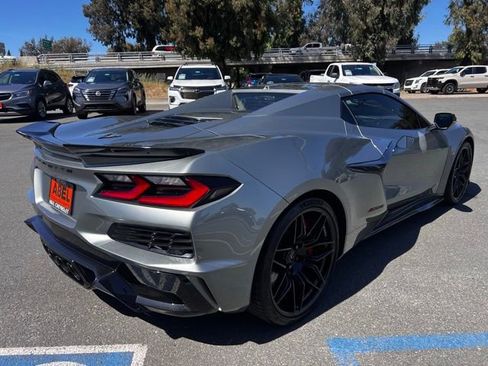 Used 2024 Chevrolet Corvette Z06 RWD image 10