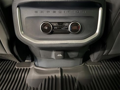 New 2026 Ford Expedition Max Active image 17