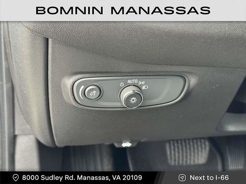 Used 2023 Chevrolet Equinox LS w/ LS Convenience Package image 22