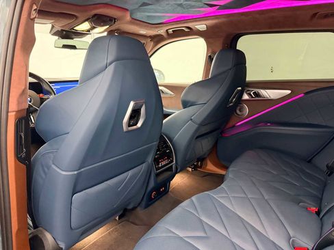 Used 2023 BMW XM w/ M Driver's Package image 18