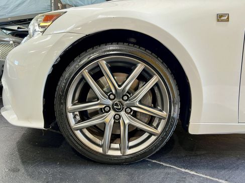 Used 2016 Lexus IS 200t RWD image 27
