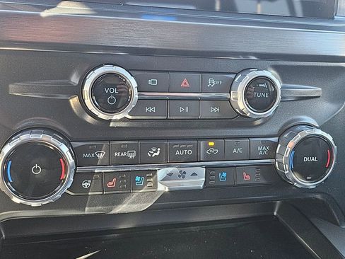 New 2026 Ford F250 Lariat w/ Black Appearance Package image 15