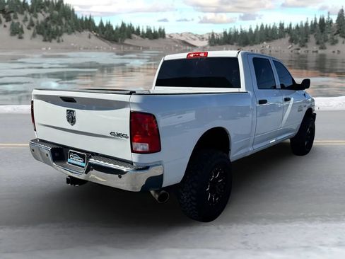 Used 2018 RAM 2500 Tradesman w/ Chrome Appearance Group AWD/4WD image 3