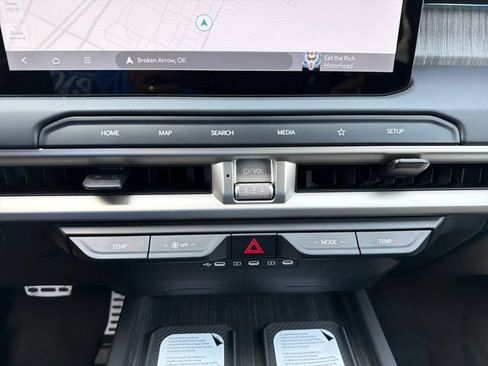 New 2027 Kia Telluride SX Prestige AWD/4WD image 14