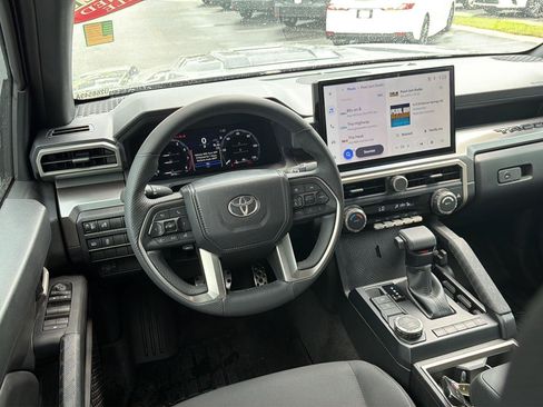 Used 2025 Toyota Tacoma TRD Sport RWD image 18