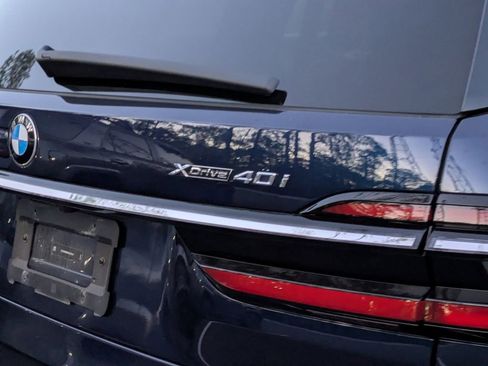 Used 2024 BMW X7 xDrive40i w/ M Sport Package image 7