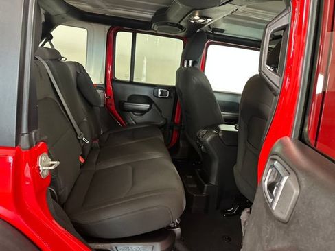 Used 2023 Jeep Wrangler Unlimited w/ Cold Weather Group image 27