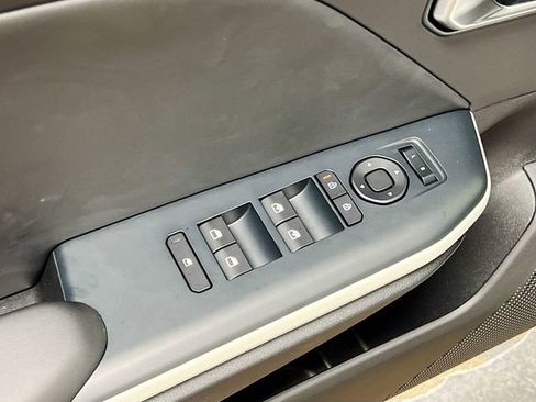 New 2025 Kia K4 GT-Line w/ GT-Line Premium Package image 18