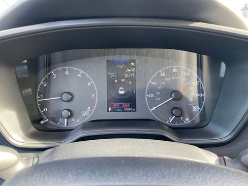 Used 2025 Toyota Corolla LE image 40