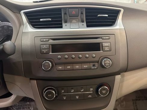 Used 2013 Nissan Sentra SV FWD image 21