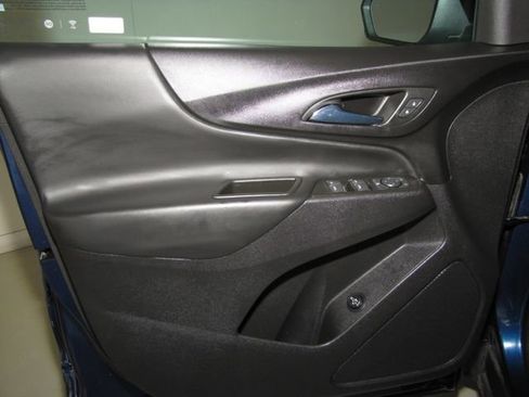 Used 2022 Chevrolet Equinox LT image 4