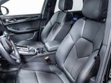 Used 2025 Porsche Macan image 5