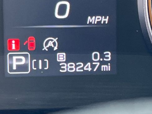 Used 2024 Subaru Crosstrek 2.5i Wilderness w/ Crosstrek Mirror Package image 18