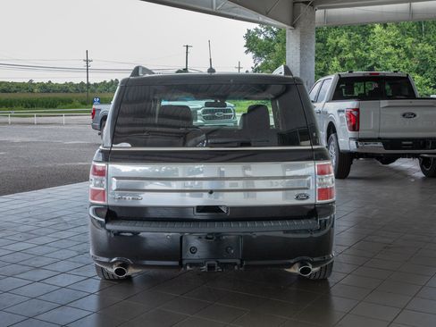 Used 2019 Ford Flex Limited w/ Equipment Group 301A FWD image 5