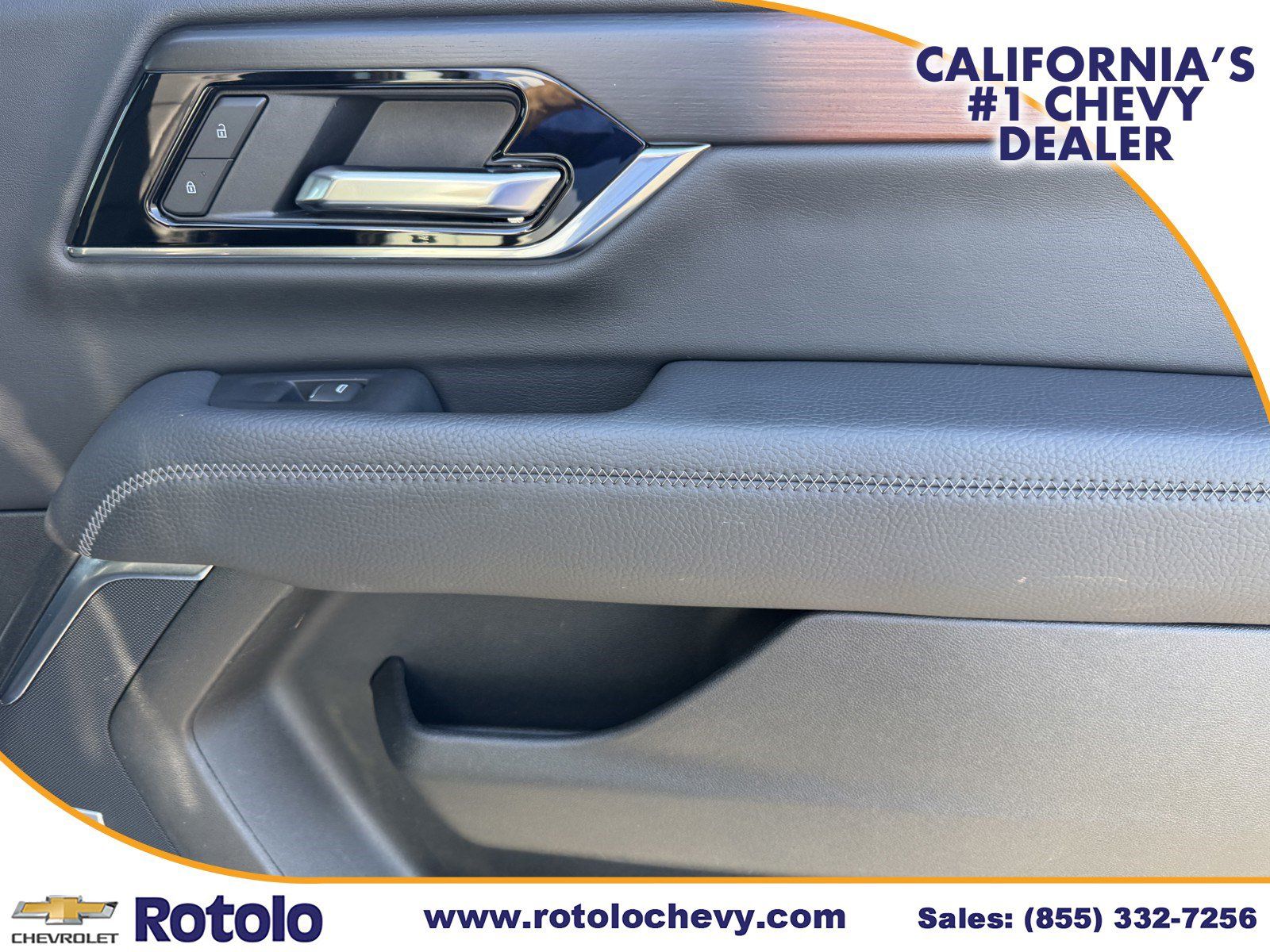 Used 2025 GMC Yukon XL Denali AWD/4WD image 11