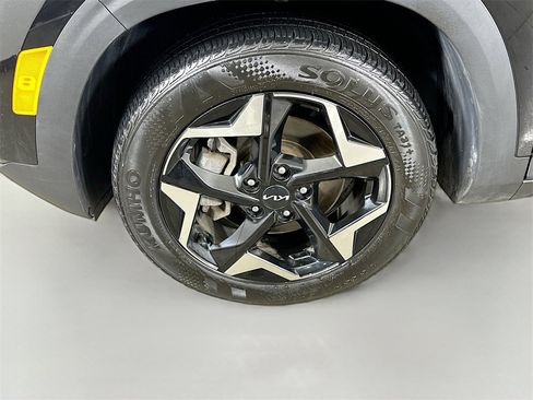 Certified 2024 Kia Seltos EX image 13