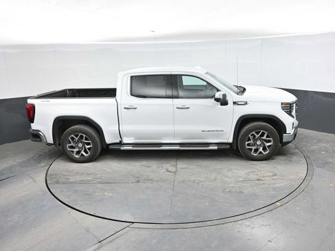 Used 2024 GMC Sierra 1500 SLT w/ SLT Premium Plus Package AWD/4WD image 19
