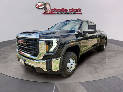 New 2026 GMC Sierra 3500 Pro AWD/4WD image 1