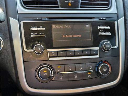 Used 2017 Nissan Altima 3.5 SR w/ Interior Lighting Package image 19