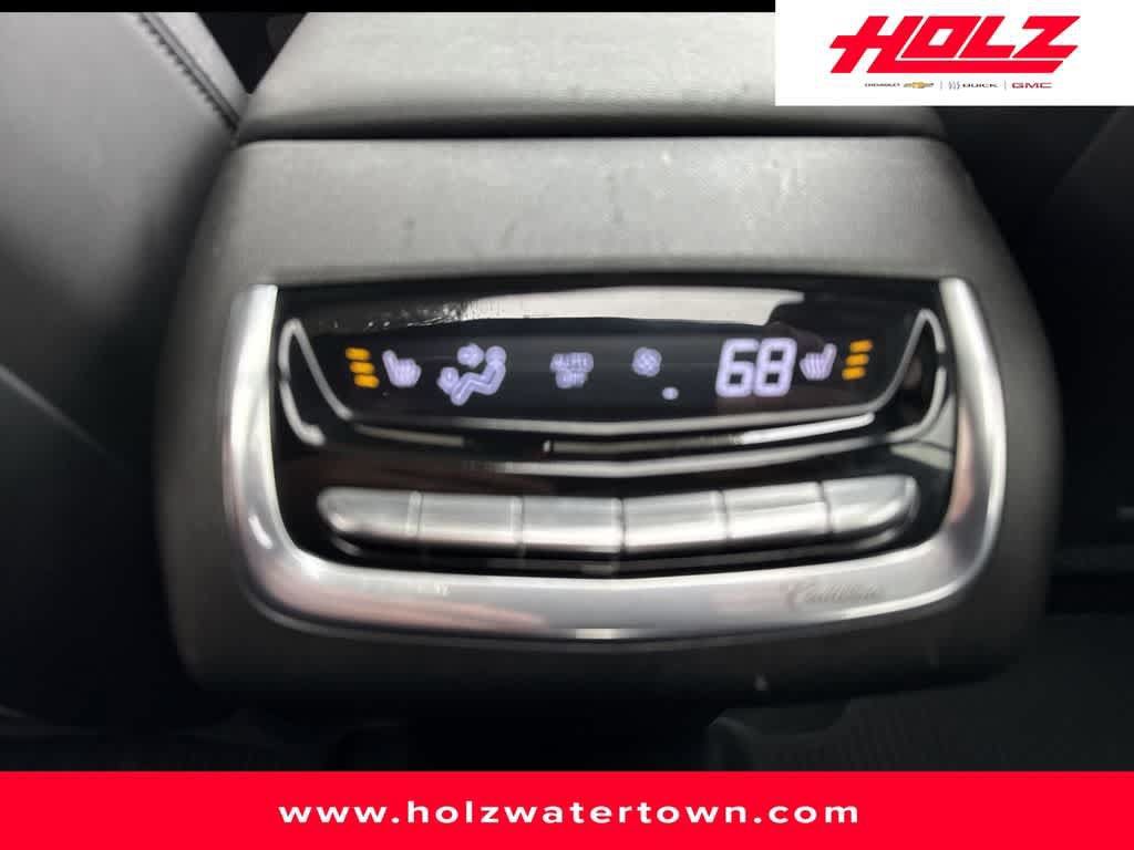 Certified 2024 Cadillac XT6 Premium Luxury w/ LPO, Floor Liner Package AWD/4WD image 30