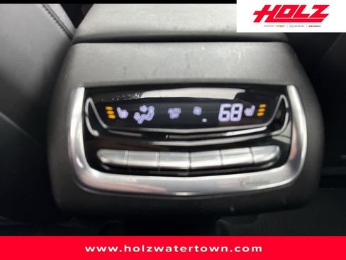 Certified 2024 Cadillac XT6 Premium Luxury w/ LPO, Floor Liner Package AWD/4WD image 30