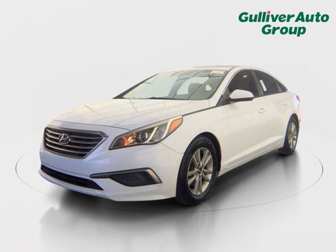 Used 2017 Hyundai Sonata SE FWD image 1