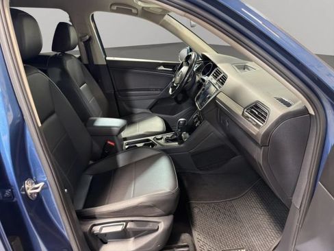 Used 2018 Volkswagen Tiguan SE AWD/4WD image 20