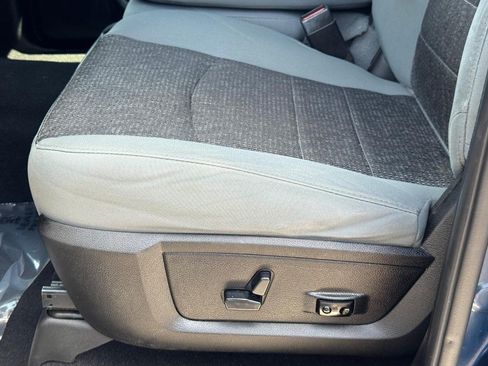 Used 2019 RAM 1500 Big Horn AWD/4WD image 21