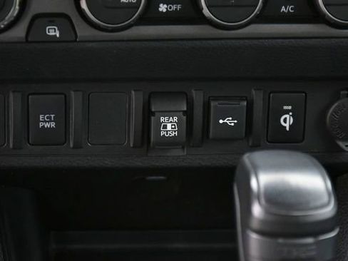 Used 2023 Toyota Tacoma TRD Sport image 22