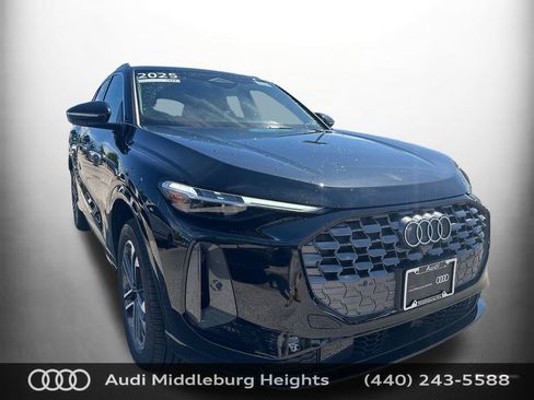 Certified 2025 Audi Q5 Premium w/ Premium Plus AWD/4WD image 1