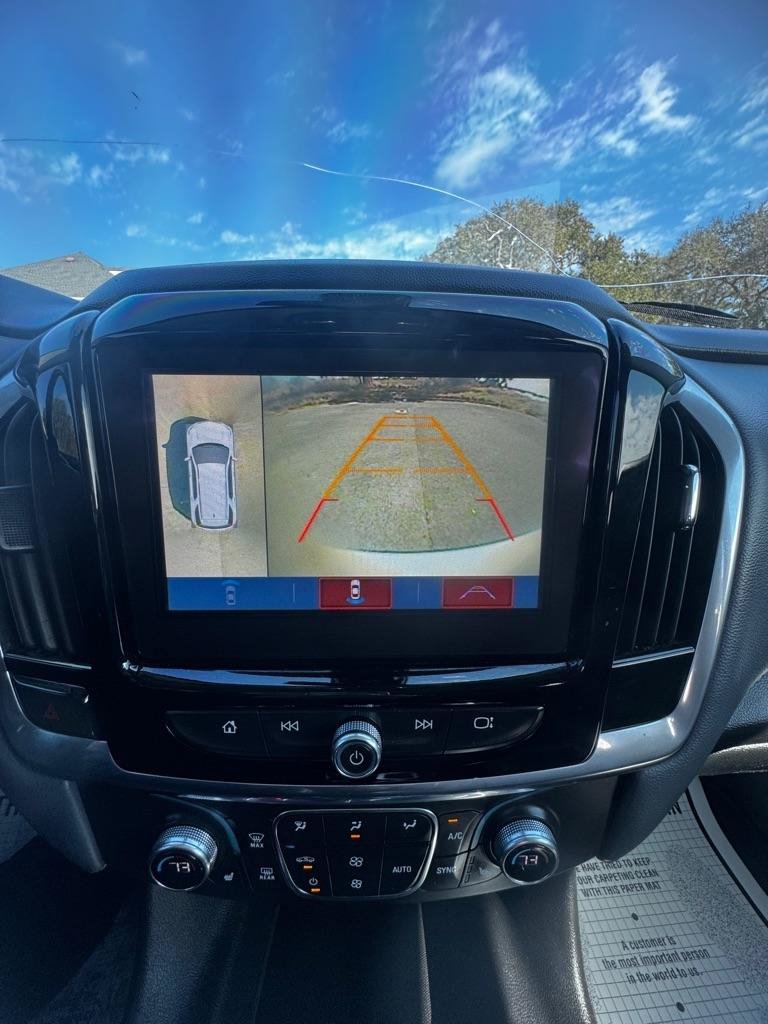 Used 2019 Chevrolet Traverse LT w/ LT Premium Package FWD image 30