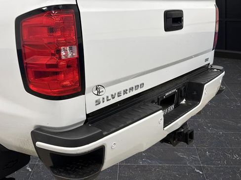 Used 2018 Chevrolet Silverado 2500 LTZ image 32