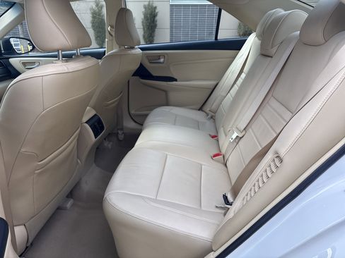 Used 2017 Toyota Camry XLE image 30