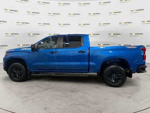 Used 2022 Chevrolet Silverado 1500 LT Trail Boss w/ Convenience Package II AWD/4WD image 2